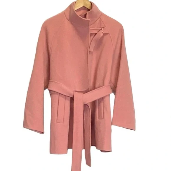 Gentle Herd wool pink coat - Picture 2 of 11